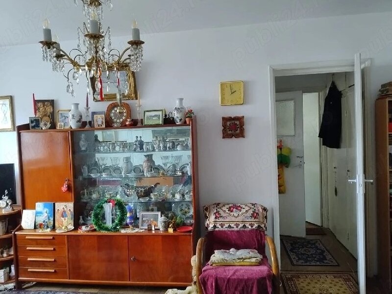 Obor, Mihai Bravu langa Primaria Sectorului 2